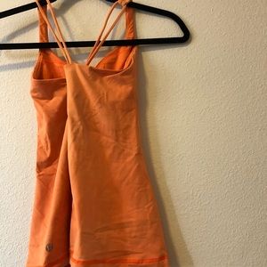 Size 2 lululemon tank top